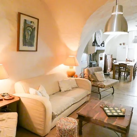 Maison Typique En Plein Coeur Du Village