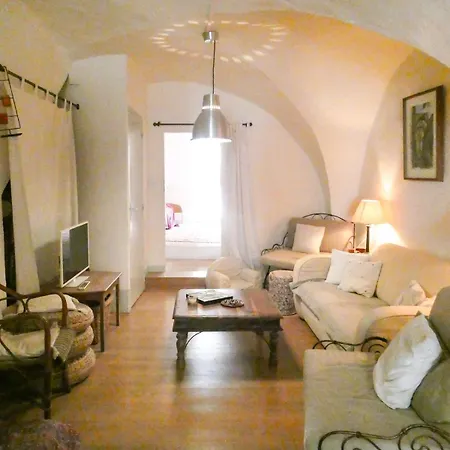 Vakantiehuis Maison Typique En Plein Coeur Du Village Châtillon-en-Diois